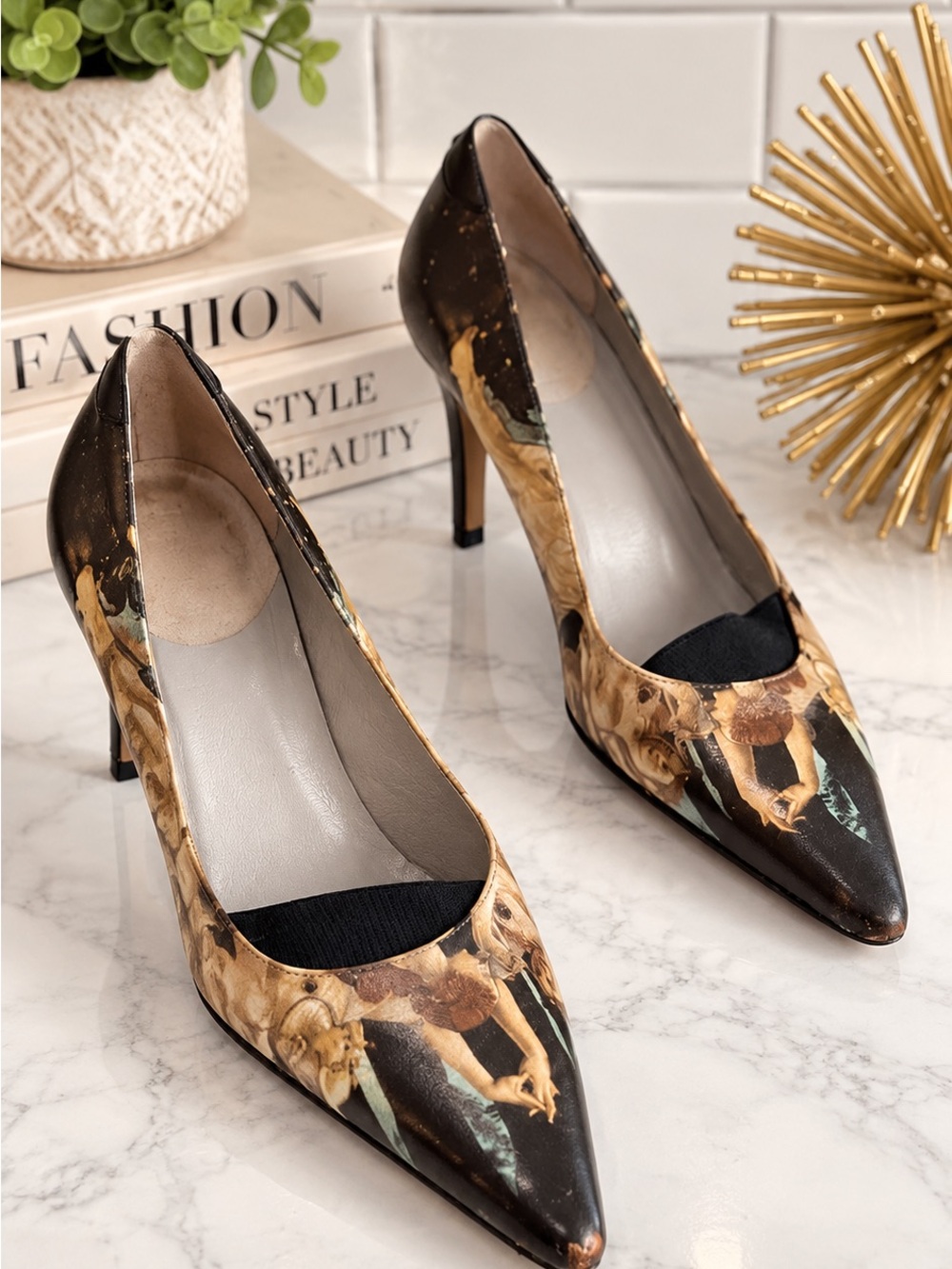 VINTAGE Y2K BOTTICELLI PRIMAVERA LEATHER PUMPS SIZE 6 KITTEN HEEL WEARABLE ART